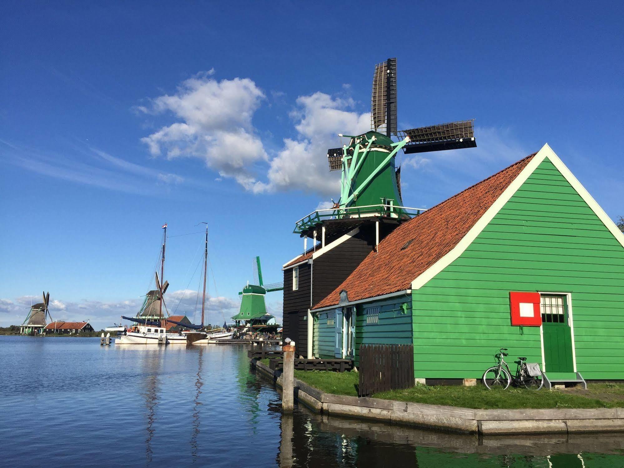 Stay Overnight At Windmill Village Zaanse Schans - Amsterdam Zaandam Exteriör bild